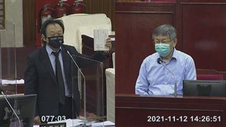 送《角落生物》給柯文哲　王世堅開砲