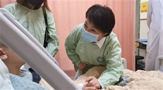 男大生清醒初見媽媽市長　暖回1句話