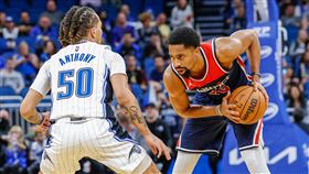 ▲丁威迪（Spencer Dinwiddie）攻下全場最高23分，巫師持續穩坐東區第1。（圖／路透社／達志影像）