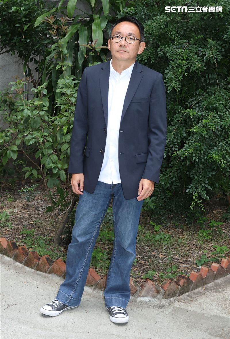 「青春弒戀」導演何蔚庭三立新聞網專訪。（記者邱榮吉/攝影）