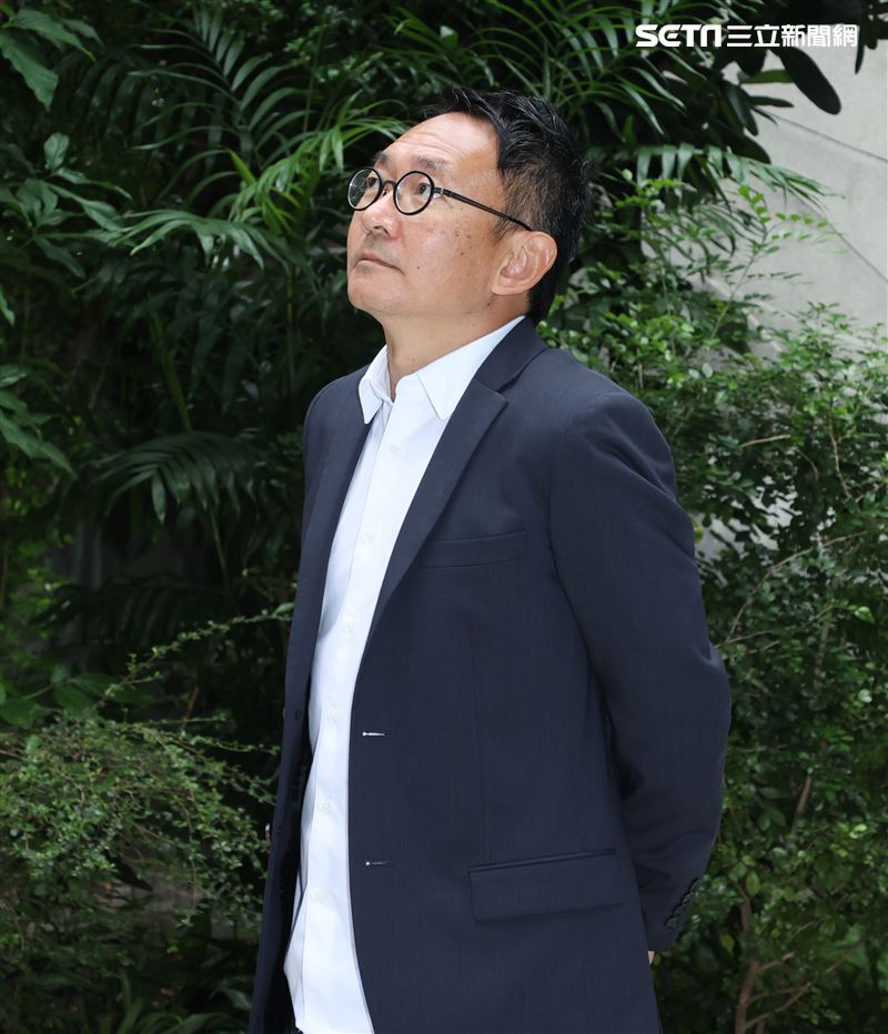 「青春弒戀」導演何蔚庭三立新聞網專訪。（記者邱榮吉/攝影）