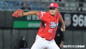 ▲味全龍投手王玉譜。（圖／記者劉彥池攝影）