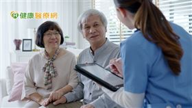 多發性骨髓瘤，對目前的醫學來說仍屬於無法完全治癒的疾病，但近年來隨著許多新型藥物的出現，病患的治療成效已有大幅進步。