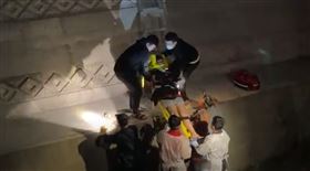 墜橋（圖／翻攝畫面）