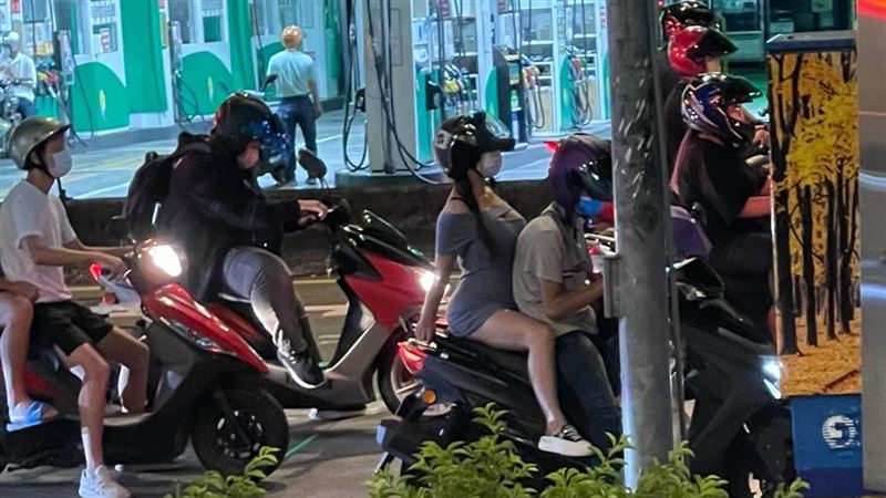 阿伯早餐店放連環屁　網見這長輩嗨了