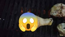 網友在臉書社團曬出「人臉雞腿照」。（圖／翻攝自臉書社團爆廢公社二館）