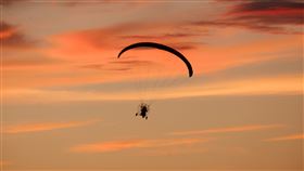 跳傘,傘兵 圖／Pixabay