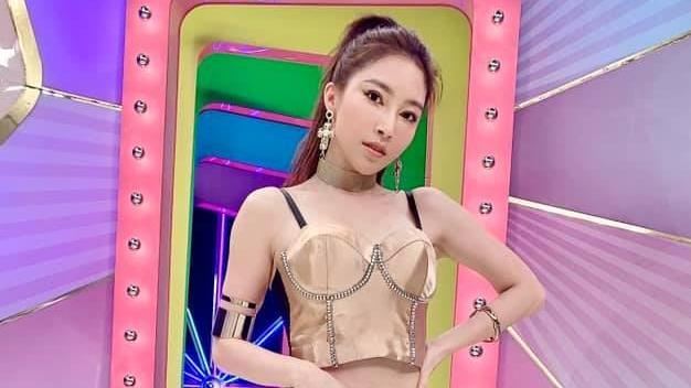 女星熱舞晃出驚人娜美胸　震撼畫面曝