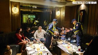 臨檢金錢豹海派　小姐胸前低衩湧雙球