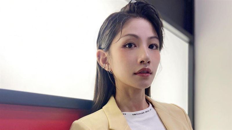 李千那爆假戲真做　恩愛16小時被拍