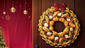 必勝客推出創意耶誕花圈披薩。（圖／業者提供）