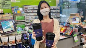 提神覺醒系列新登場 經典特濃系列嚐鮮價45元起。（圖／全家提供）