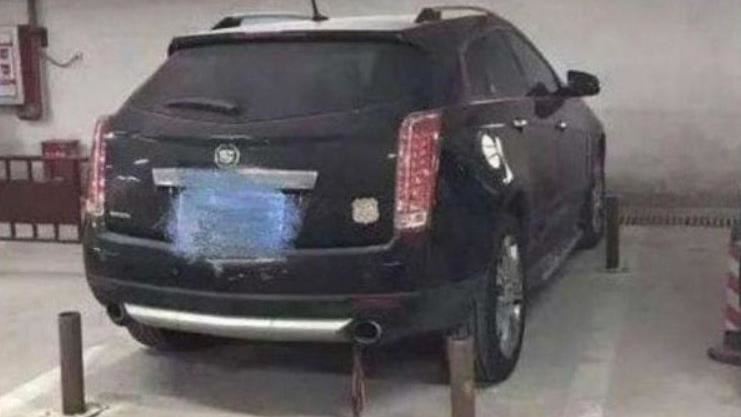凱迪拉克巨獸卡車位　住戶1招封印它