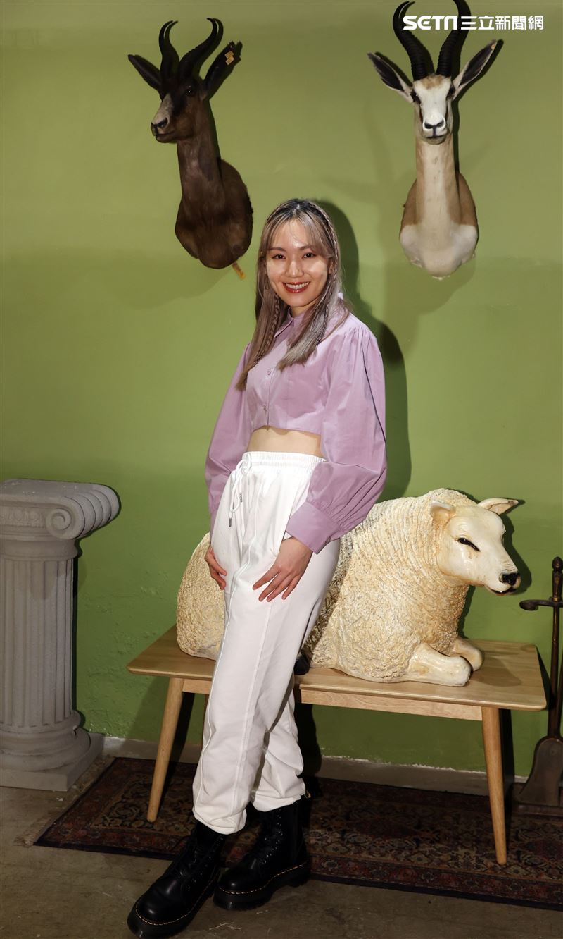 張牧喬三立新聞網專訪。（記者邱榮吉/攝影）