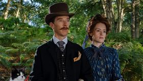 《天才貓奴畫家》班尼迪克康柏拜區、克萊兒芙伊。（圖／台北双喜電影提供）