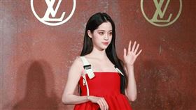 歐陽娜娜。（圖／翻攝自微博）