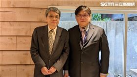 耕興副董事長王新添（左）與特助周煒哲（右）。（圖／記者戴玉翔攝影）