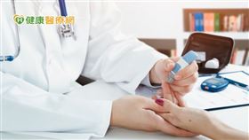 在台灣，血管阻塞的缺血型腦中風約佔80%、血管破裂的出血型腦中風約佔20%，其中，高血糖是腦中風的危險因子，糖尿病缺血性中風機率是一般人2倍，出血性中風則是1.5倍。