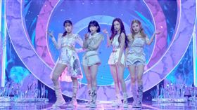 南韓女團aespa近期的新曲《Savage》推出後，蟬聯了排行榜的冠軍。