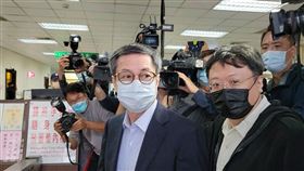 ▲因筆記本被爆出，使得石木欽遭監察院彈劾，佳和集團董事長翁茂鍾19日以證人身分出庭懲戒法院。（圖／記者楊佩琪攝）