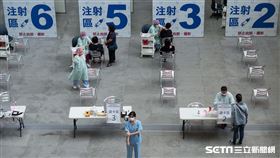 北市科教館疫苗接種站(記者陳弋攝影)