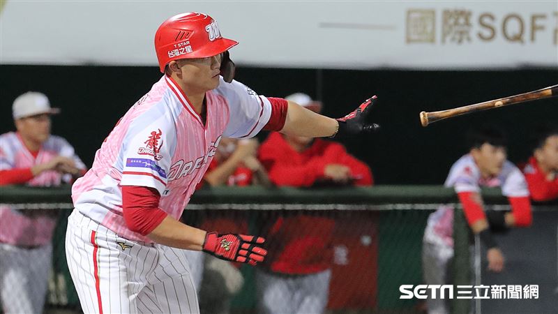 蔣少宏清壘、吉力吉撈開轟　龍3度3連勝猿