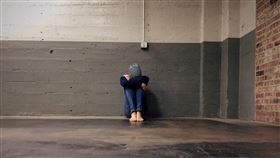 崩潰,悲傷,分手,難過,哭（示意圖／翻攝自pixabay）