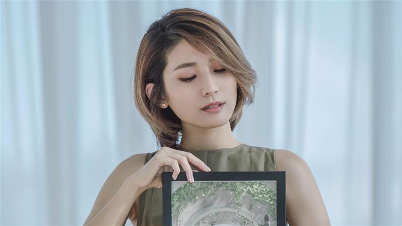 女星也放上NFT競標　結標金額曝光