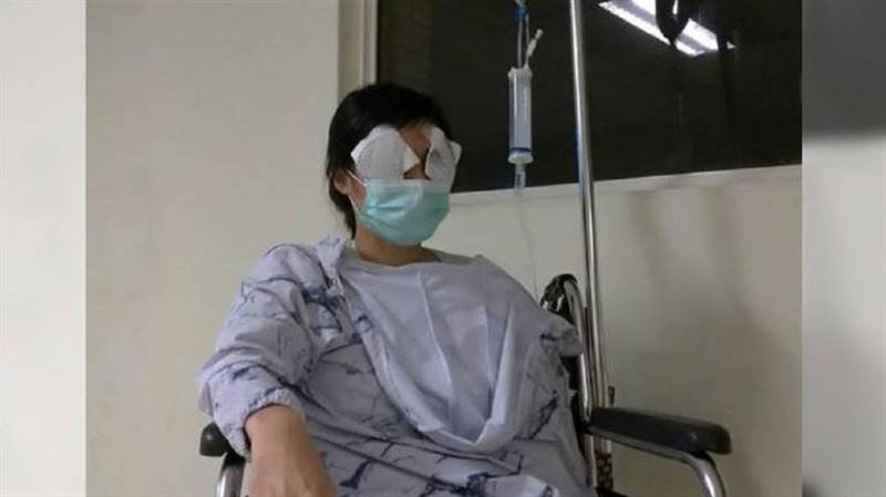遭挖眼店員返家休養　家人心疼曝現況