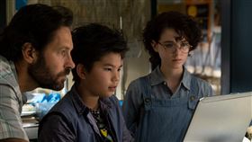 【魔鬼剋星 未來世】由蟻人保羅路德領軍天才童星麥肯娜葛瑞絲演出。（圖／索尼影業提供）