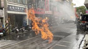 北投自強市場瓦斯管線挖破 翻攝
