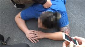 台中市刑大，小蜜蜂販毒，輪胎，機油暱稱毒品咖啡包，客廳放貔貅求財，金雞母(圖/翻攝畫面)