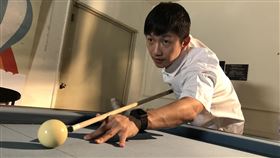 昌憲秀一手撞球神技