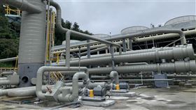 全台首座民營百萬瓦級地熱發電廠啟用全台首座民營MW級地熱發電廠23日正式啟用，開發投資金額約新台幣7.65億元，裝置容量為4.2 MW，預估每天平均發電6萬度，至少供應近7000戶家庭用電。中央社記者曾智怡攝 110年11月23日