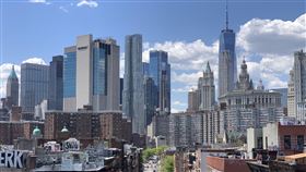 疫情衝擊下  華埠景氣復甦路迢迢曼哈頓華埠鄰近紐約世界貿易中心建築群，正極力走出生意因COVID-19疫情大受打擊的陰影。中央社記者尹俊傑紐約攝  110年9月10日