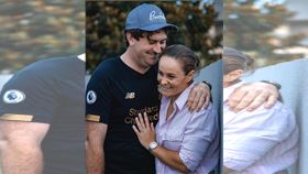 ▲球后巴蒂（Ashleigh Barty）公布婚訊。（圖／翻攝自巴蒂IG）