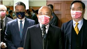 行政院長蘇貞昌24日出席「緝毒護台-檢警查獲我國陸上最大宗海洛因毒品案記者會。