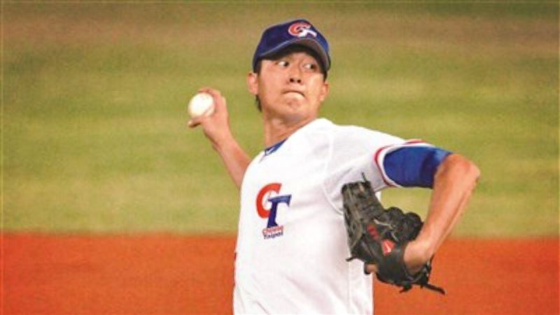 棒球熱！王建民粉絲：只拿棒球網笑翻