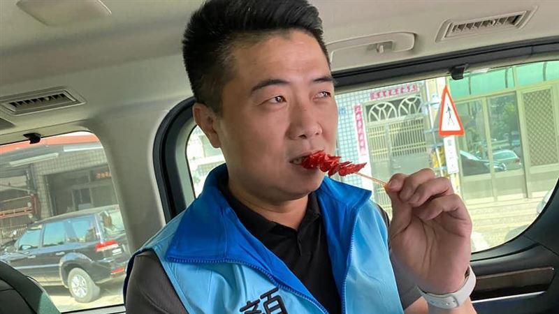 白喬茵咬紅豬公　顏寬恒跟風全場笑翻