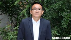 「青春弒戀」導演何蔚庭三立新聞網專訪。（記者邱榮吉/攝影）