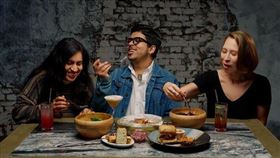 ▲購物前衡量自己的食量與食物的保存期限，不過量、不囤積（圖／綠色和平提供）