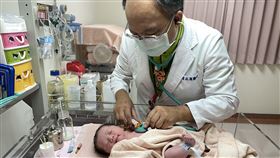 醫師提醒，是否過敏的關鍵，在婦女懷孕期加上寶寶出生後的兩年，加起來就是關鍵1000天，只要事先預防就可以大幅減少過敏兒的產生。（圖／烏日林新醫院提供）