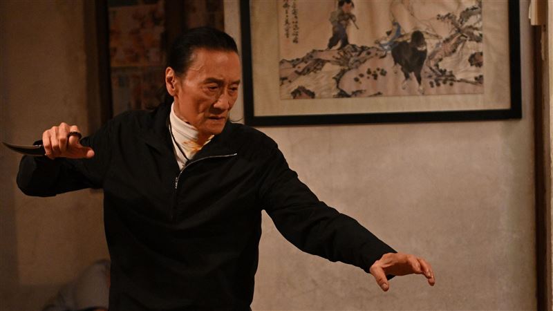 與謝霆鋒搶影帝怎辦？謝賢喊：切一半