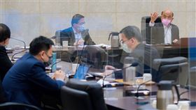 行政院長蘇貞昌6日召開政院擴大防疫會議。（圖／行政院提供）