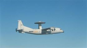 美國議員團訪台 8架共機分4路來擾。（圖／翻攝自國防部）