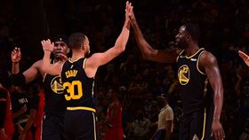 ▲柯瑞（Stephen Curry）投進6顆三分球攻下32分。（圖／翻攝自勇士推特）