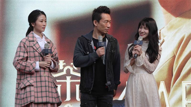 靠擁抱通電連俞涵　郭子乾客語獲讚賞