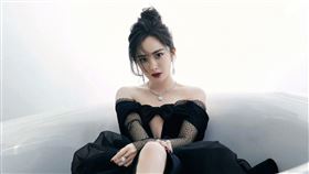 楊冪。（圖／翻攝自微博）