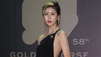 陳璇戴龍劭華胸針　現身紅毯喊話惹淚