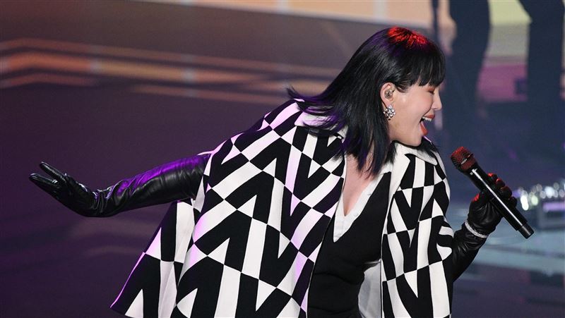 魏如萱金馬嗨唱　我是你媽變想拿金馬